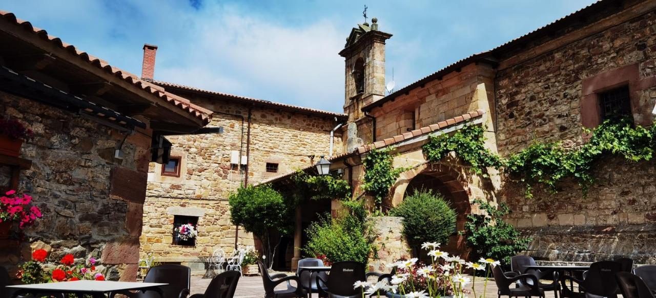 Hotel La Posada Del Santuario à Nava de Santullán Extérieur photo