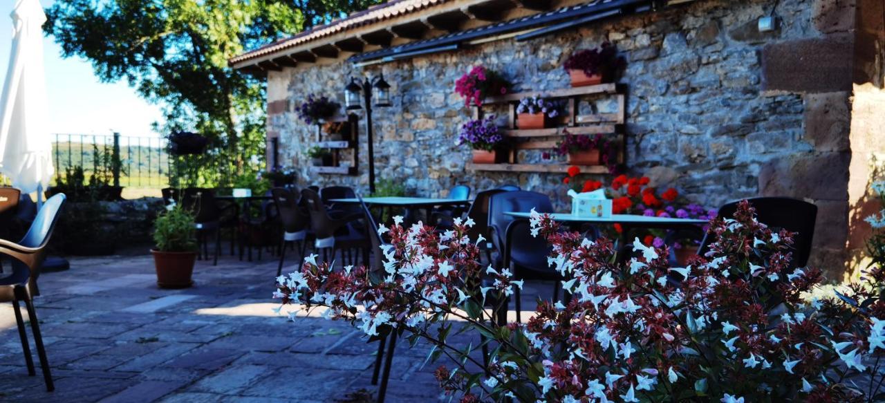 La Posada Del Santuario Nava de Santullán Extérieur photo