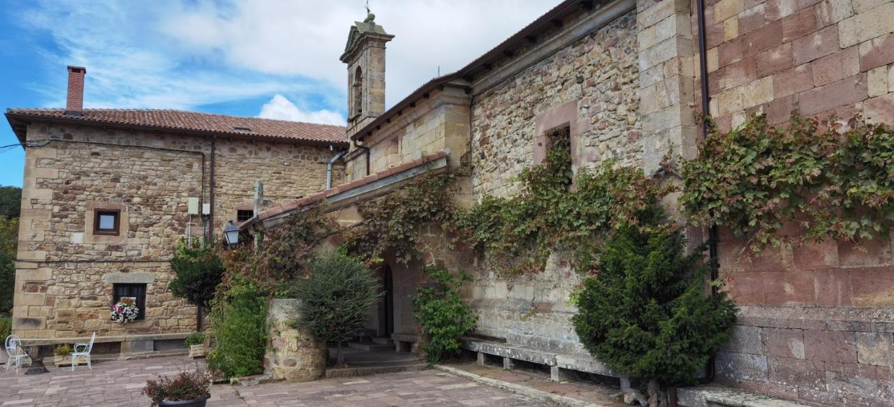 Hotel La Posada Del Santuario à Nava de Santullán Extérieur photo